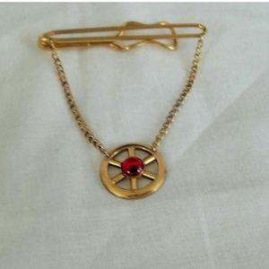 Red Lucite Gold Swag Hadley tie clip